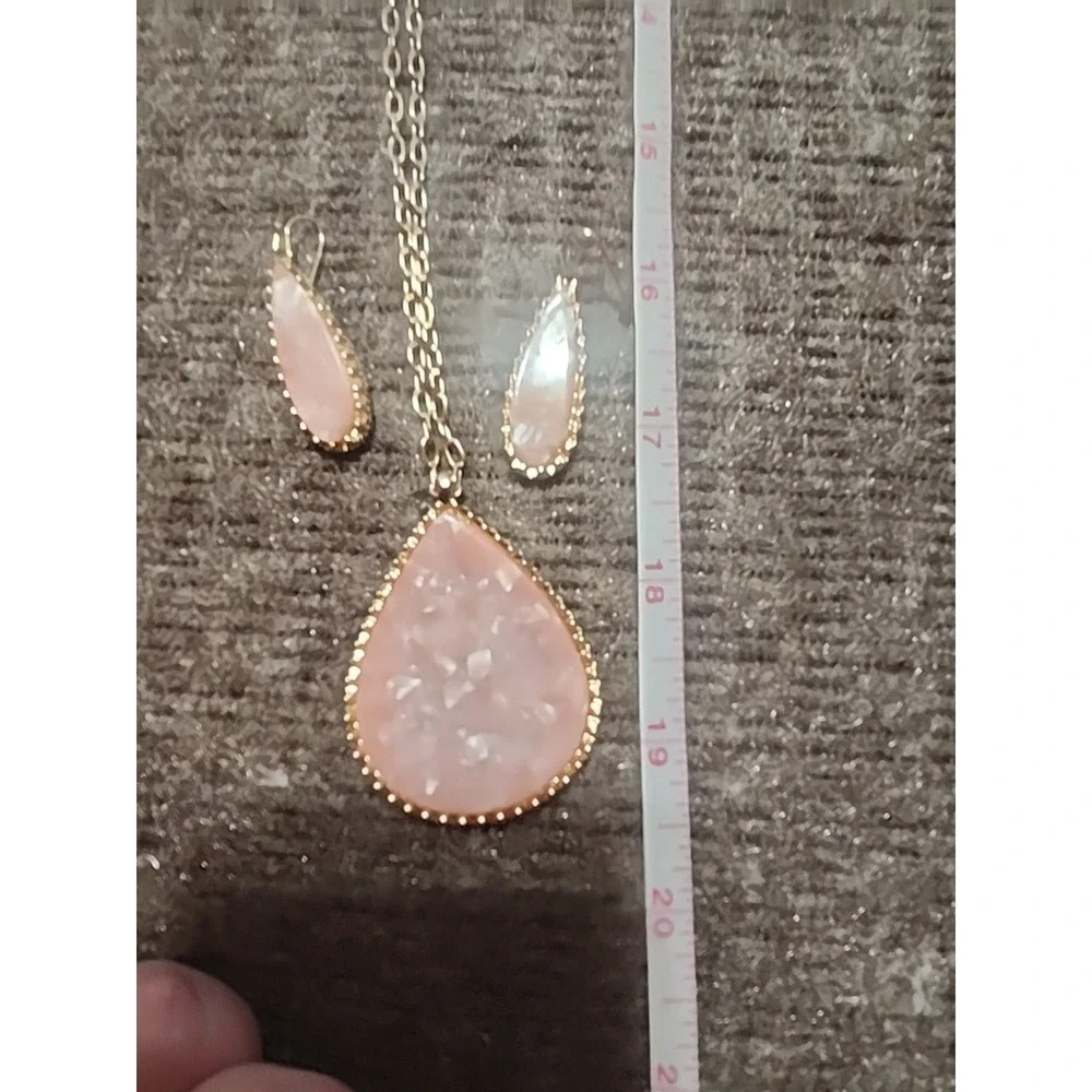 pink teardrop necklace and Dangle earrings Can Hook For Any Length